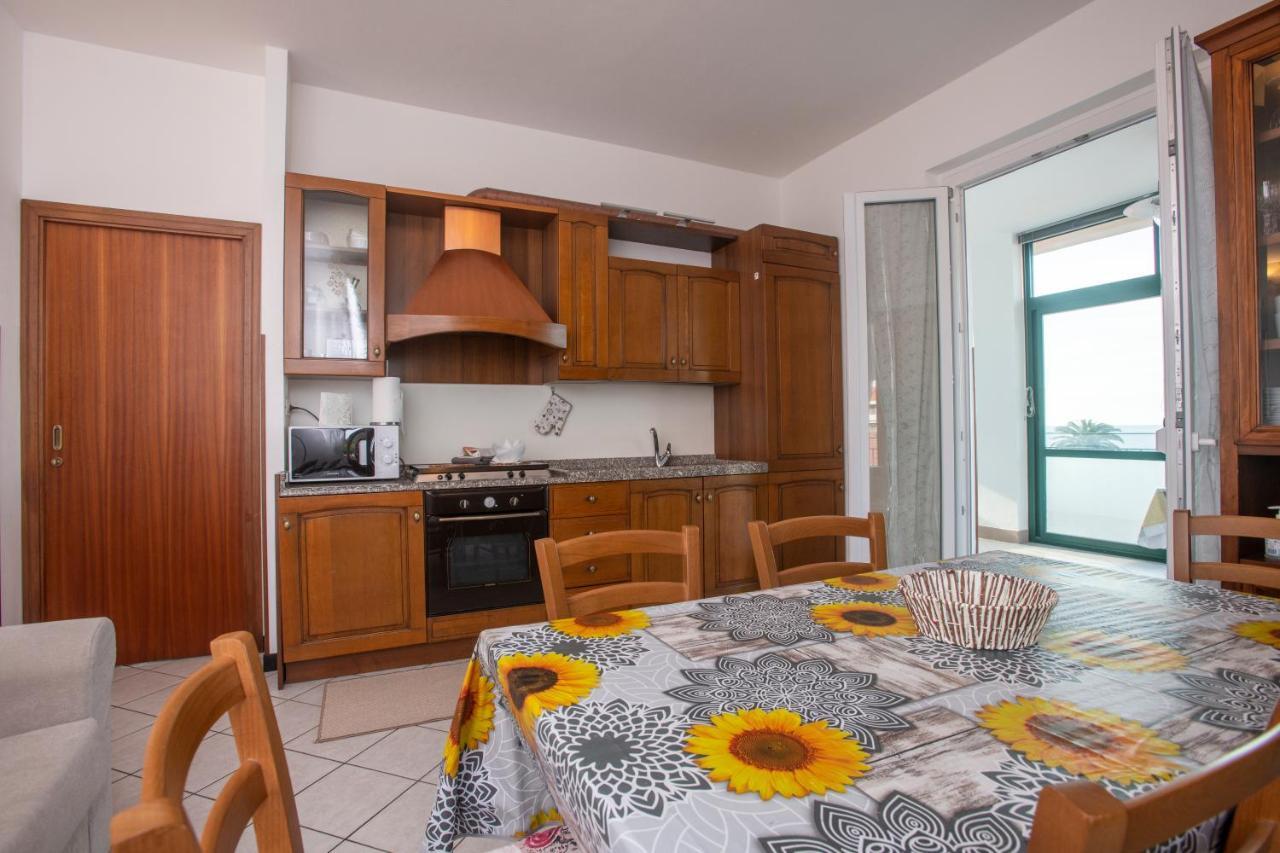 162 - La Veranda Sull'acqua, Fronte E Vista Mare Riva Trigoso, Posto Auto Privato Sestri Levante